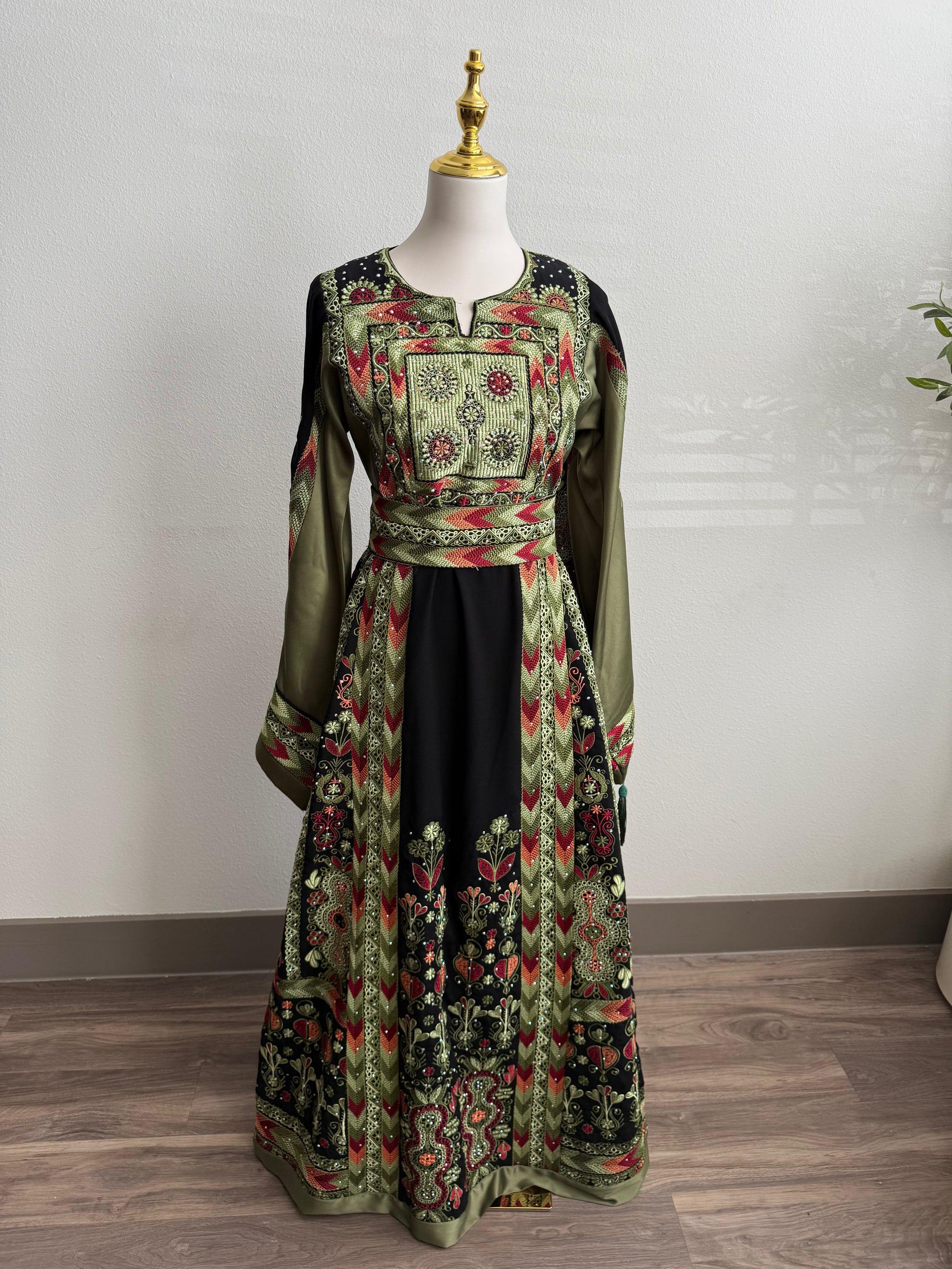 Black and Olive Green Chevron Thobe