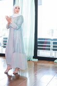 Load image into Gallery viewer, Fayruz Dress
